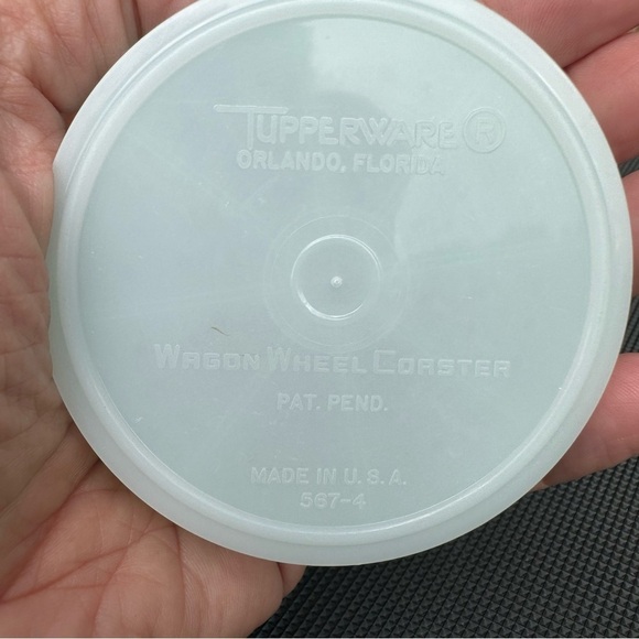 Tupperware Pastel Wagon Wheel Coaster Set with Holder Tray Set of 6 ~ No. 567 - Picture 6 of 6